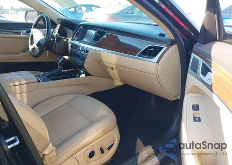 2016 Hyundai Genesis 3.8 z USA, uszkodzony, nr VIN KMHGN4JE4GU132470